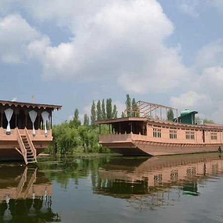 Wangnoo Heritage Houseboats Hotell Srīnagar Eksteriør bilde